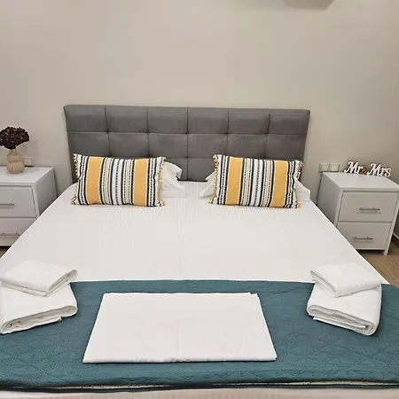 Agora Luxury Ii Vila Loutráki