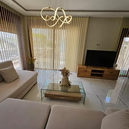 Agora Luxury Ii וילה