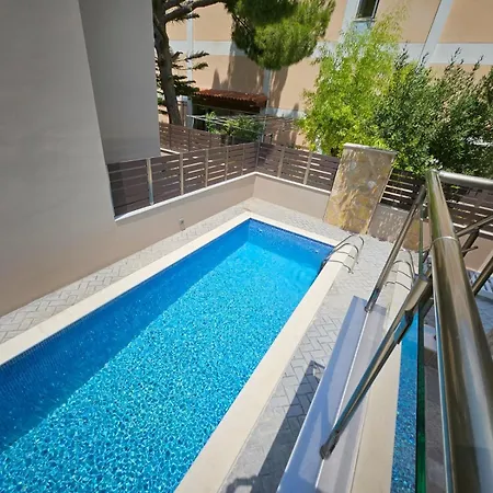 Villa Agora Luxury Ii *