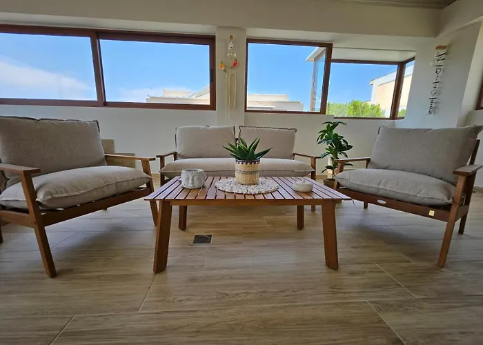 Agora Luxury Ii *
